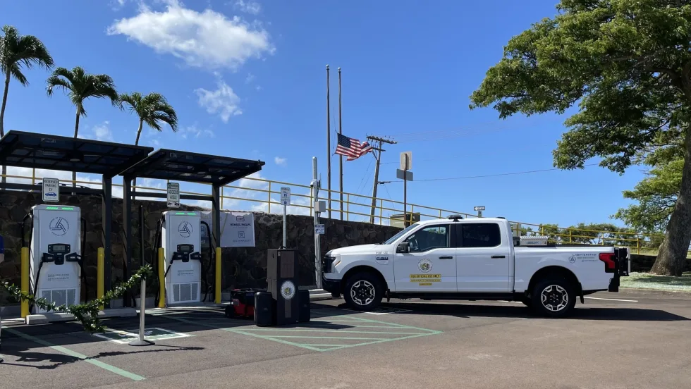The Hawaiʻi Department of Transportation and its partners dedicated Maui’s second National Electric Vehicle Infrastructure (NEVI) program charging station at Kapalua Airport on Wednesday, May 13.