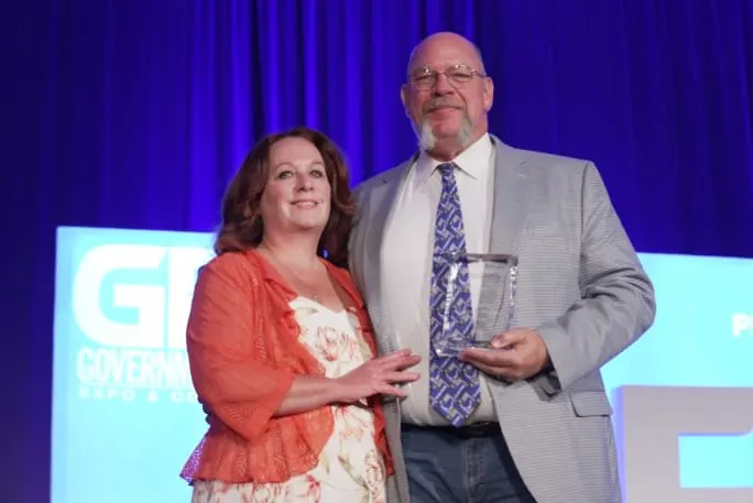David Renschler receiving the Legendary Lifetime Achievement Award.