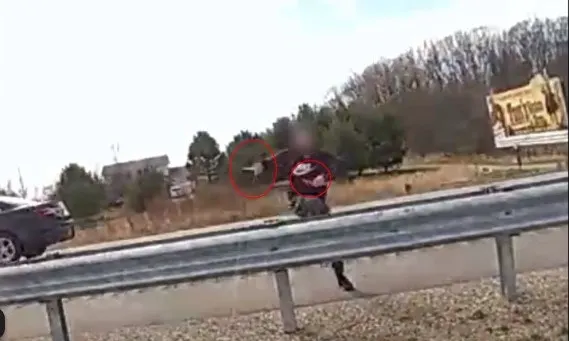 Video: Michigan Deputies Shoot Man Wielding 2 Knives