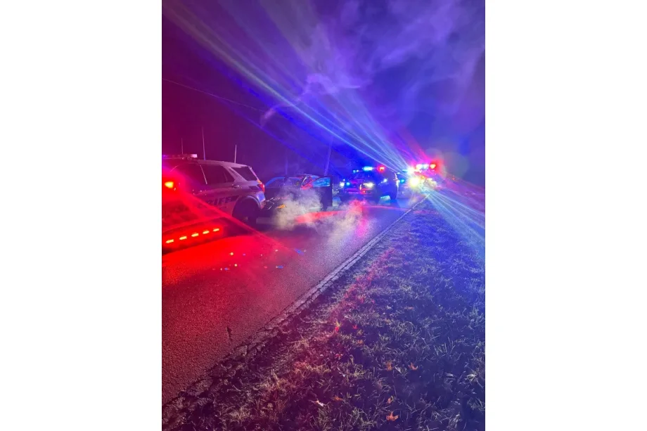 Illinois Deputies Stop Runaway Vehicle, Rescue Pregnant Driver