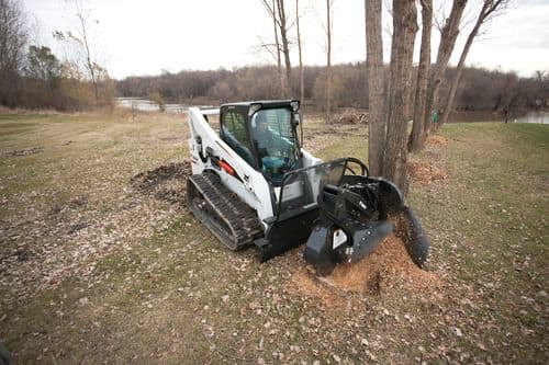 T770 Compact Track Loader