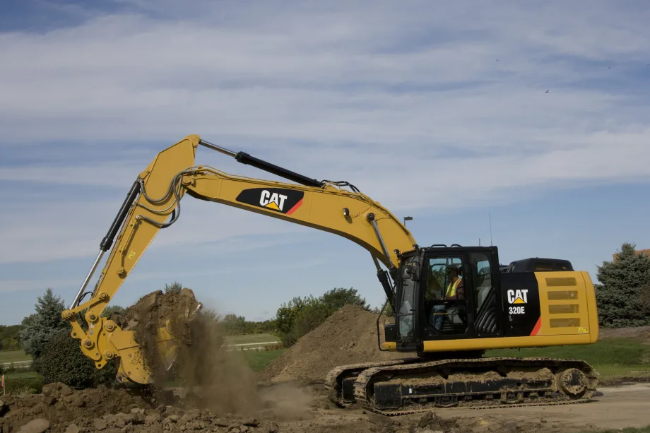 E-Series Mid-Weight Crawler Excavators