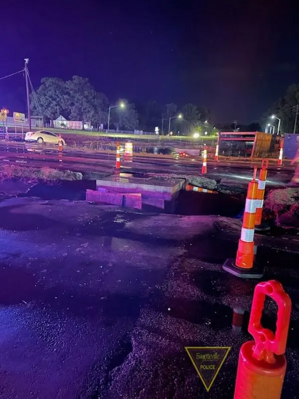 NC Officer Injured when 18-Wheeler Slams Through Barricade, Pushes Him into Sink Hole