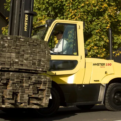 Fortis H170-190FT Lift Truck