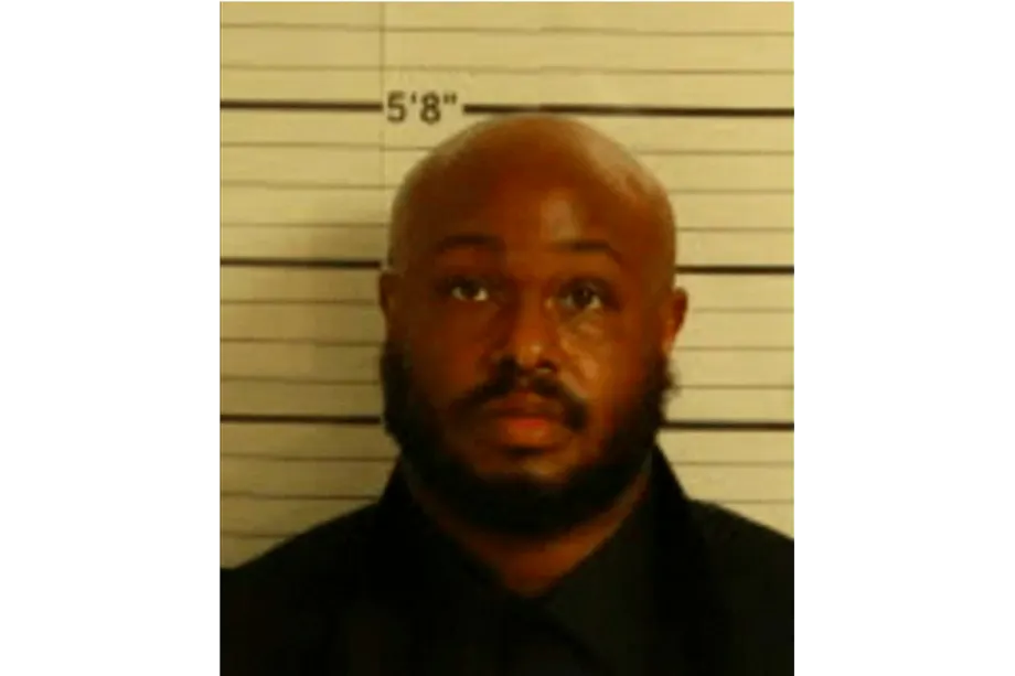 Former Memphis Officer Agrees to Plead Guilty in Tyre Nichols Case