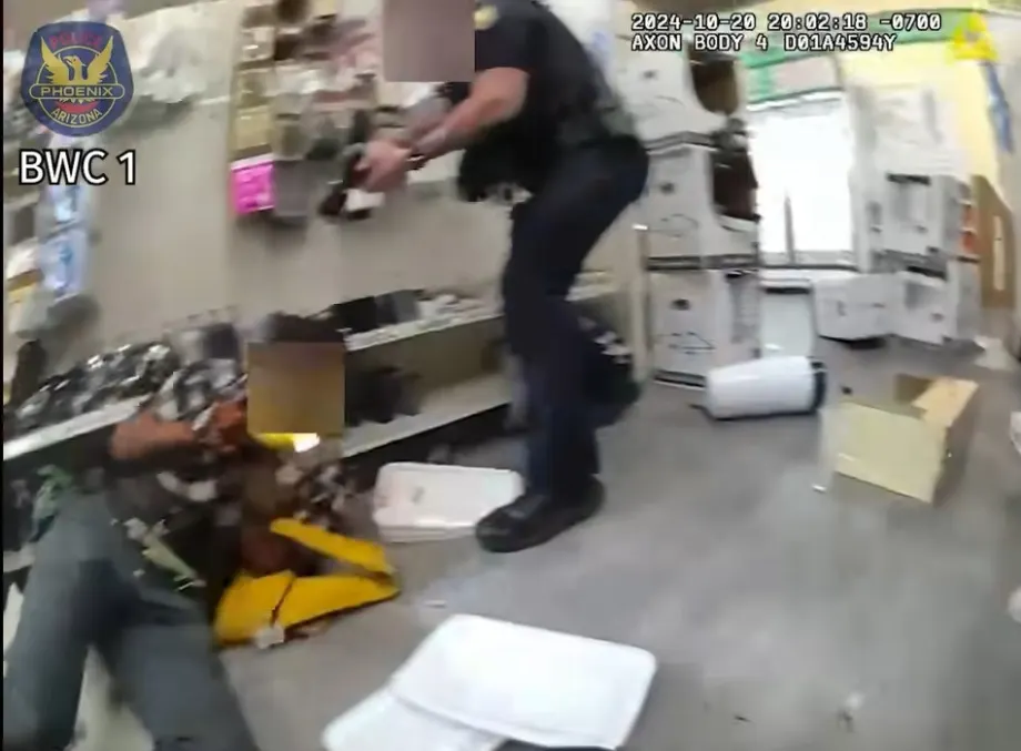 Video: Phoenix Officer Fatally Shoots Man During Fight Inside Store