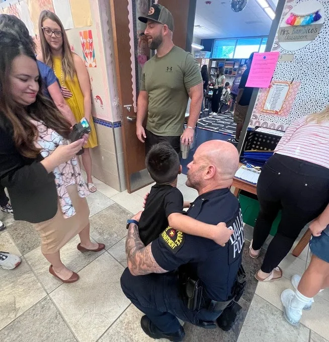 Dallas Chief Walks Fallen Officer’s Son into First Day of Kindergarten
