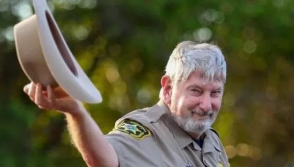 Alabama SRO Dies After Collapsing at School