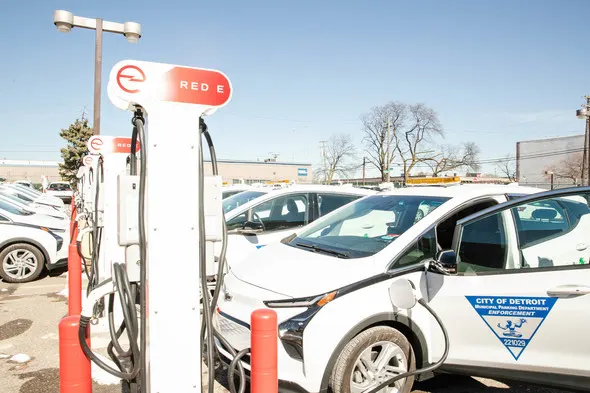 Detroit Transitions Municipal Parking Department to Fully Electric Fleet
