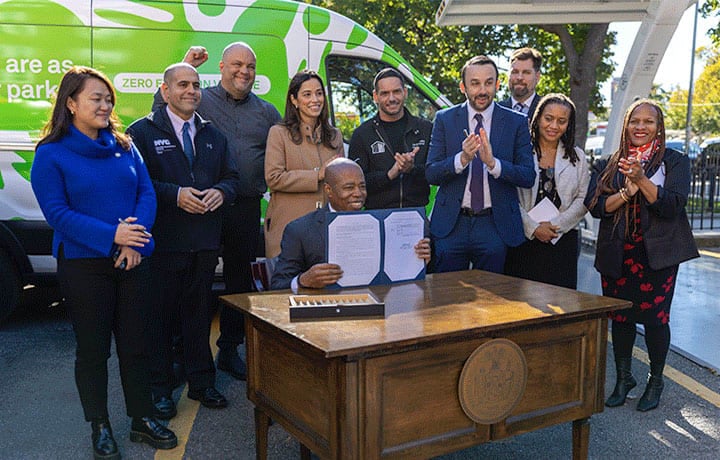 NYC Mayor Signs Bill Requiring All City Vehicles to be Zero-Emissions by 2038
