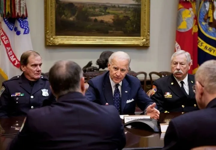 Federal Stimulus Bill Establishes Public Safety Broadband Network