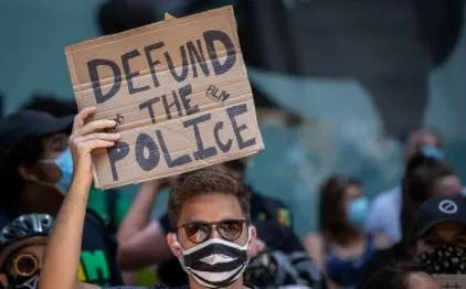 Training in the Era of De-Policing: Developing Law Enforcement Leaders