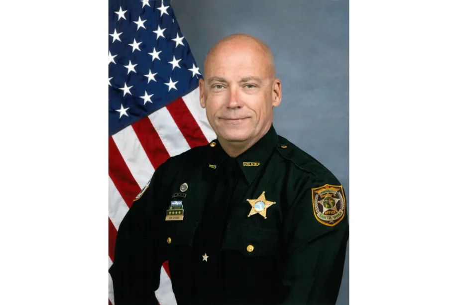 Sheriff's Call to Shoot Home Intruders Prompts Reminders on Armed Citizens
