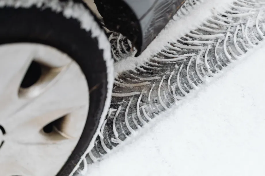 Navigating the Winter Fleet Challenge: A Strategic Guide for Public Sector Managers